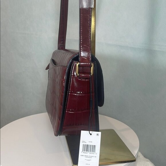 Elegant Burgundy Croc-Embossed Shoulder Bag - Picture 6 of 12